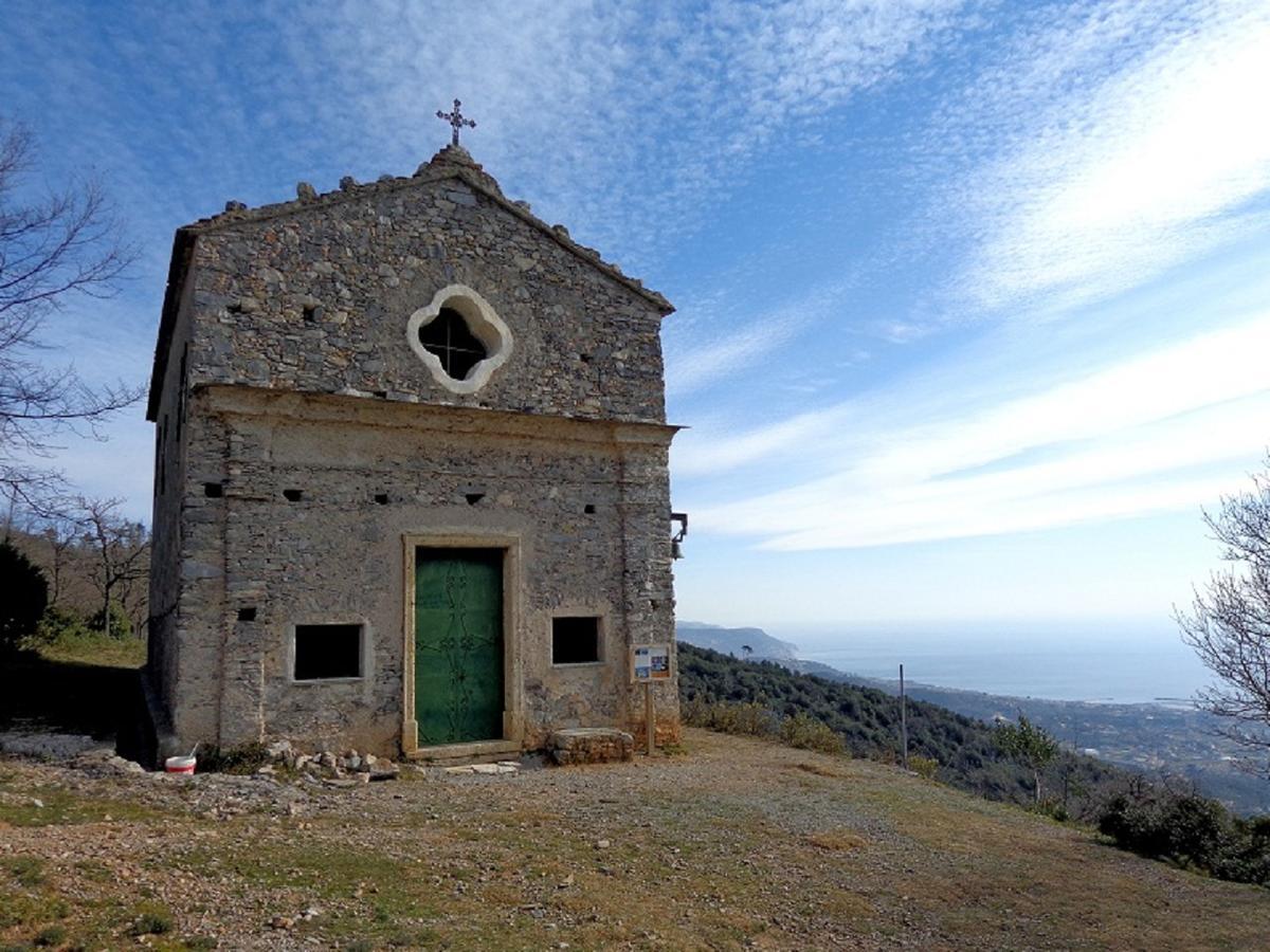 B&B Ca Da Franca Toirano Bagian luar foto